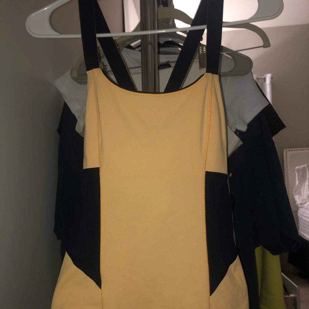 Lululemon Tank - Picture 2 of 4